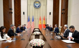 Жапаров попросил США упростить визовые требования для кыргызстанцев
