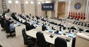 Жогорку Кенеш одобрил кандидатуры на посты генпрокурора и двух министров