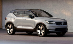 Компактные кроссоверы Volvo XC40, EX40 и EC40 пережили долгожданный рестайлинг