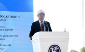 Ректор Догдурбек Чонтоев выступил на конференции в рамках ВИК