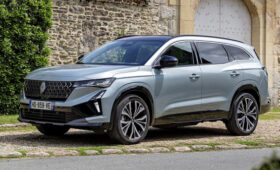 Renault E-Space Concept: прогрев публики к возвращению легендарного минивэна