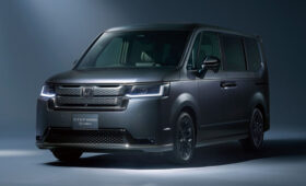 У минивэна Honda Step WGN e:HEV появилась «затемнённая» спецверсия