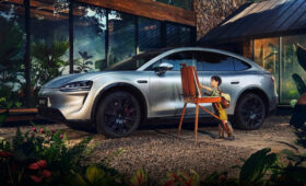 Обновлённый купеобразный Luxeed R7 от Chery и Huawei дебютировал с урезанной гаммой
