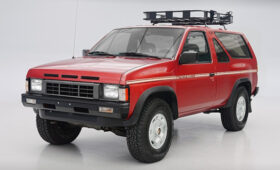 Nissan отмечает 40-летие модели Pathfinder ретроспективной версией Special Edition